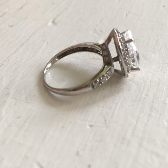 Tear drop sterling ring - Picture 2 of 5